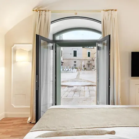 Palazzo Dogali Collection Bed & Breakfast Trani